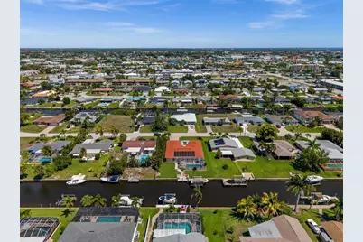 1432 Venetian Court, Cape Coral, FL 33904 - Photo 57