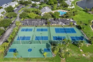 5110 Coquina Key Dr SE, Saint Petersburg, FL 33705 - Photo 25