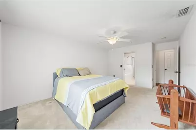 127 Winston Manor Circle, Seffner, FL 33584 - Photo 17