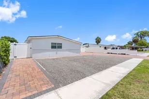 6033 Ambassador Dr, Tampa, FL 33615 - Photo 7