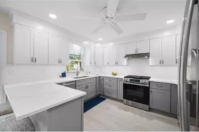 5000 Venetian Boulevard NE, Saint Petersburg, FL 33703 - Photo 11