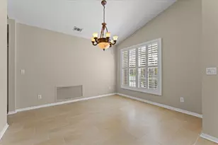 4761 Stonebriar Dr, Oldsmar, FL 34677 - Photo 7