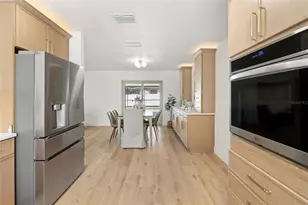 1100 Canterbury Rd, Clearwater, FL 33764 - Photo 17