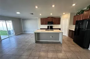 903 Zone Tailed Hawk Pl, Ruskin, FL 33570 - Photo 13