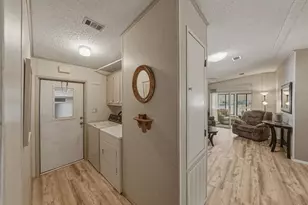 35921 Tanda Cir, Zephyrhills, FL 33541 - Photo 29
