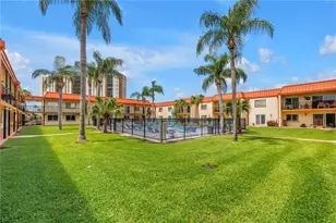 10375 Paradise Blvd, Treasure Island, FL 33706 - Photo 43