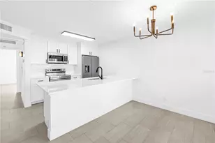 10375 Paradise Blvd, Treasure Island, FL 33706 - Photo 11