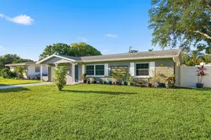 5648 33rd Ave N, Saint Petersburg, FL 33710 - Photo 3