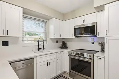 5648 33rd Avenue N, Saint Petersburg, FL 33710 - Photo 15