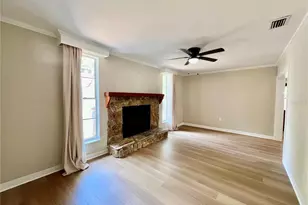 1208 E Hanna Ave, Tampa, FL 33604 - Photo 9