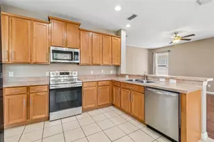 8718 Sandy Plains Dr, Riverview, FL 33578 - Photo 13