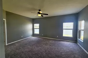 1824 Mira Lago Cir, Ruskin, FL 33570 - Photo 15