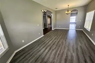 1824 Mira Lago Cir, Ruskin, FL 33570 - Photo 5