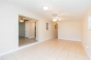 6321 S Renellie Ct, Tampa, FL 33616 - Photo 11