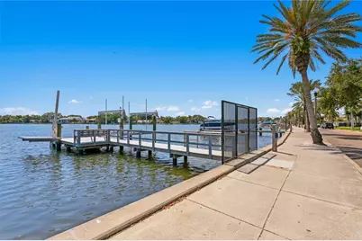 2926 Coffee Pot Boulevard NE, Saint Petersburg, FL 33704 - Photo 3