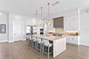 2926 Coffee Pot Blvd NE, Saint Petersburg, FL 33704 - Photo 19