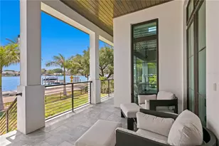 2926 Coffee Pot Blvd NE, Saint Petersburg, FL 33704 - Photo 9