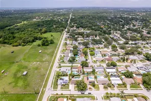 12473 90th Ave, Seminole, FL 33772 - Photo 11