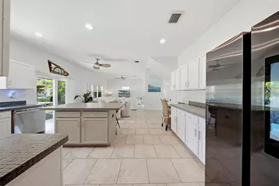 236 15th Avenue SE, Saint Petersburg, FL 33701 - Photo 17