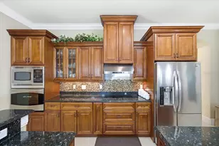 12006 Waterside Ct, Tampa, FL 33612 - Photo 21