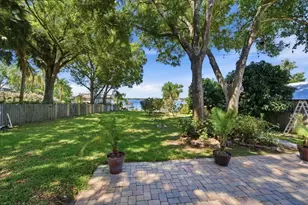 12006 Waterside Ct, Tampa, FL 33612 - Photo 59