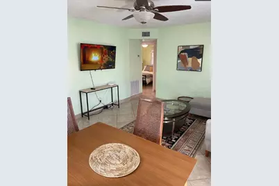 641 Folsom Street S, Saint Petersburg, FL 33707 - Photo 3