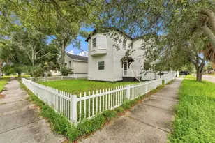680 25th Ave S, Saint Petersburg, FL 33705 - Photo 1