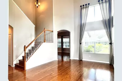 9524 Greenpointe Drive, Tampa, FL 33626 - Photo 5