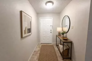 15215 Amberly Dr, Tampa, FL 33647 - Photo 5