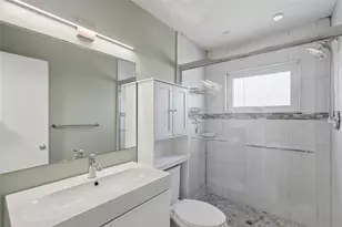 4050 4th St N, Saint Petersburg, FL 33703 - Photo 7