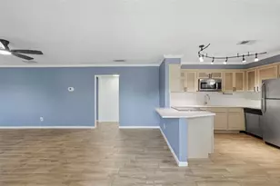 4050 4th St N, Saint Petersburg, FL 33703 - Photo 3