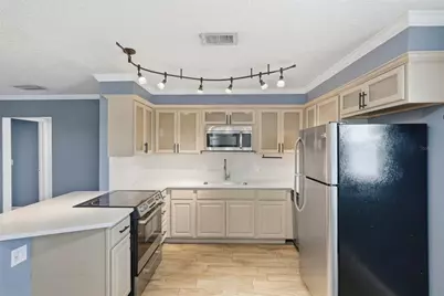 4050 4th Street N #229, Saint Petersburg, FL 33703 - Photo 5