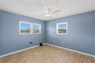 4050 4th St N, Saint Petersburg, FL 33703 - Photo 13