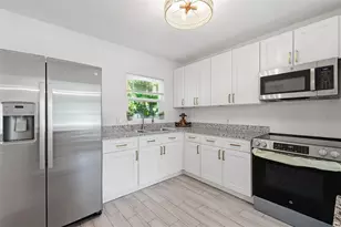 2855 Valencia Way S, Saint Petersburg, FL 33705 - Photo 19