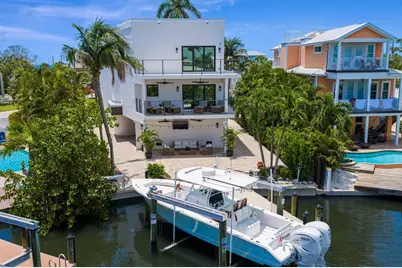 201 N Harbor Drive, Holmes Beach, FL 34217 - Photo 47