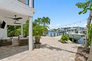 201 N Harbor Dr, Holmes Beach, FL 34217 - Photo 45