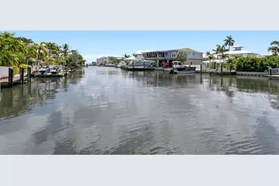 201 N Harbor Drive, Holmes Beach, FL 34217 - Photo 43