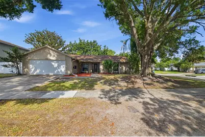 7327 Sunshine Circle, Tampa, FL 33634 - Photo 3