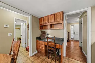 6612 Peachtree Dr, Tampa, FL 33617 - Photo 15