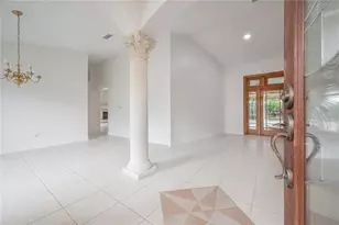 13902 Captains Reef Ct, Tampa, FL 33624 - Photo 5