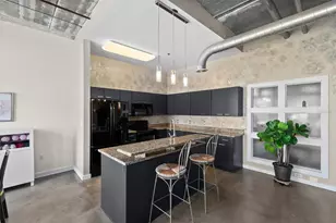 175 2nd St S, Saint Petersburg, FL 33701 - Photo 25