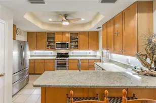 2860 Bayshore Trails Dr, Tampa, FL 33611 - Photo 5