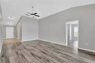 8529 Hunters Fork Loop, Ruskin, FL 33573 - Photo 9
