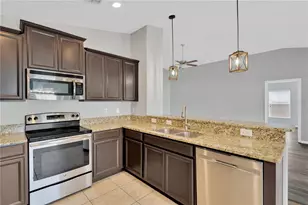 8529 Hunters Fork Loop, Ruskin, FL 33573 - Photo 5