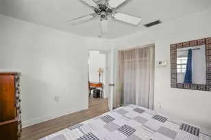 7743 39th Terrace N, Saint Petersburg, FL 33709 - Photo 13