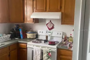 9908 N Myrtle St, Tampa, FL 33617 - Photo 17