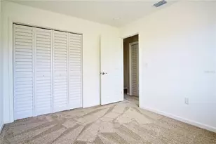 9908 N Myrtle St, Tampa, FL 33617 - Photo 11