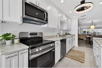 555 Boca Ciega Point Boulevard S #555, Saint Petersburg, FL 33708 - Photo 13