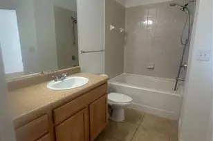 2407 Courtney Meadows Ct, Tampa, FL 33619 - Photo 21