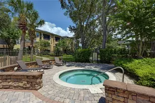 2407 Courtney Meadows Ct, Tampa, FL 33619 - Photo 15